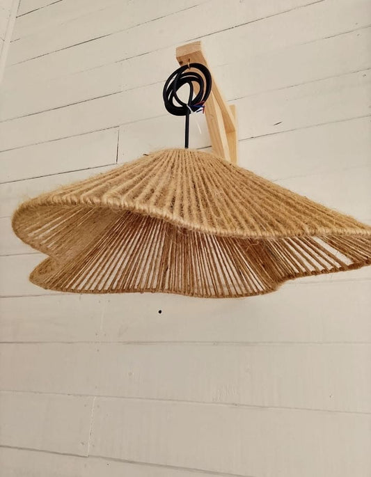 Pantalla colgante de yute natural