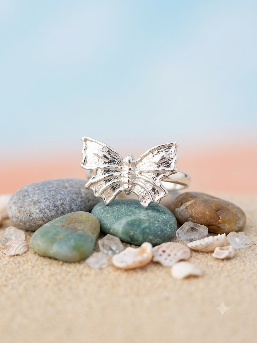 Anillo de Plata Mariposa Monarca con Relieve Orgán