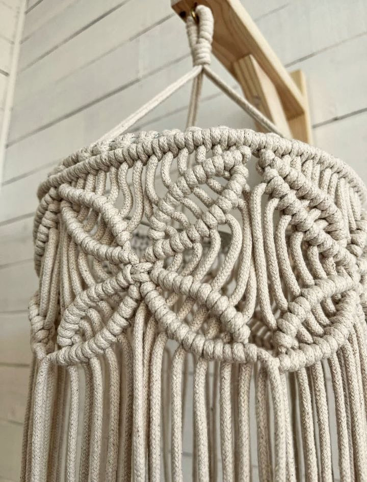 Pantalla de macramé diseño mariposa